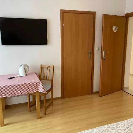 ベッド・アンド・ブレックファスト Glada