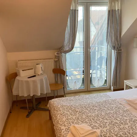 ベッド・アンド・ブレックファスト Glada 3*