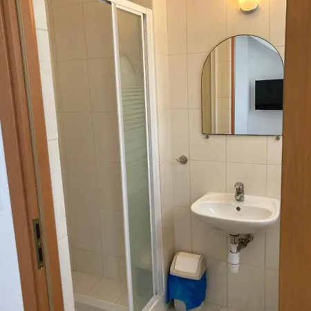 Glada ベッド・アンド・ブレックファスト ヤスタルニャ