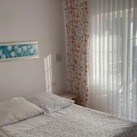 ベッド・アンド・ブレックファスト Glada ヤスタルニャ