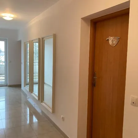 B&B Glada 3*