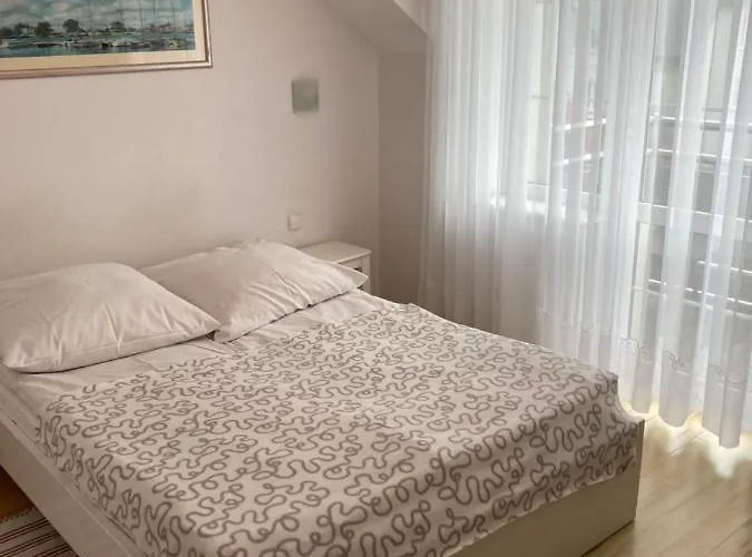 Glada Bed and breakfast 3*